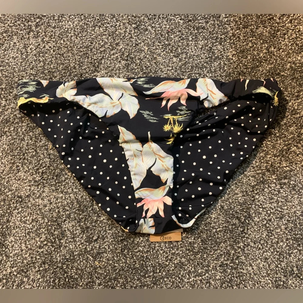 NWT Billabong - Beyond the Palms Low Rise Reversible Bikini - XL14 - Picture 2 of 6